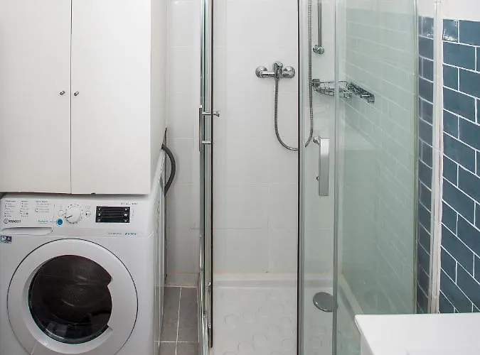 Daire Romantic Sea View Studio, Steps Away From The